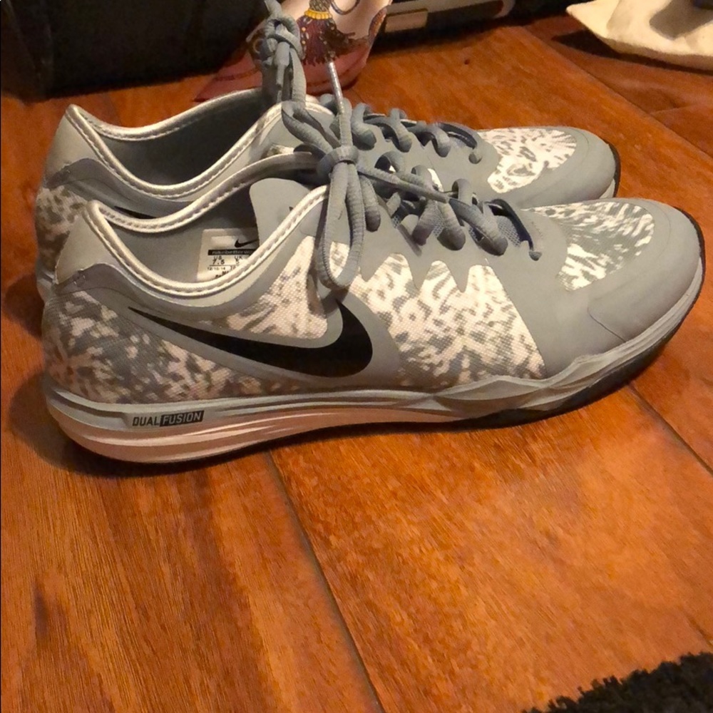 NEVER WORN Nikes